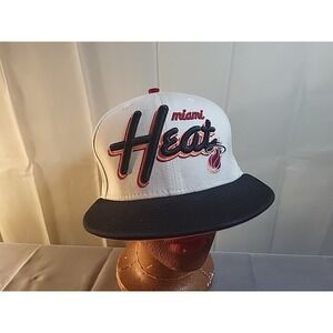 MIAMI HEAT New Era HARDWOOD CLASSICS Snapback Cap LeBron James Wade Bosh Era